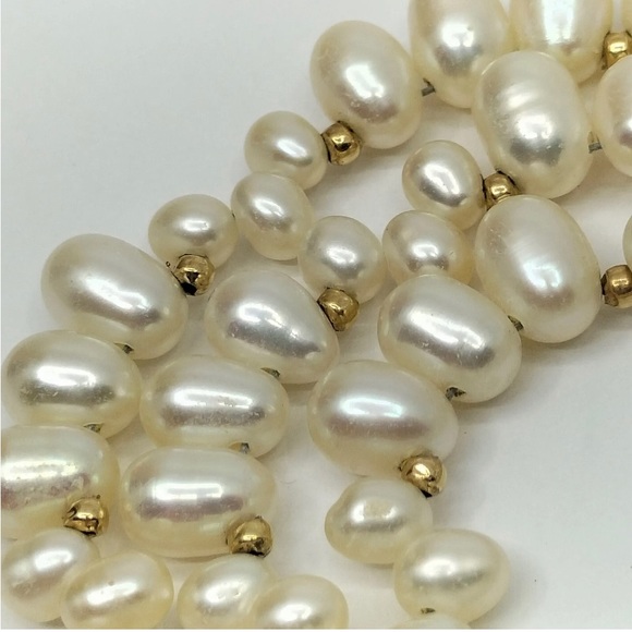 14K Strand of Rice Pearl Choker - Picture 5 of 7